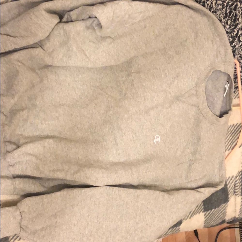 Gray Champion Crewneck